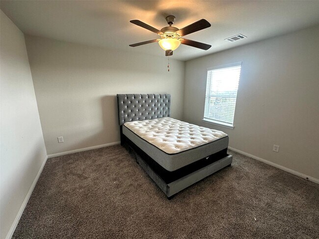 Building Photo - 7076 Silverleaf Oak St