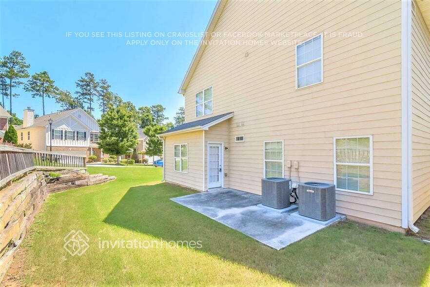 Building Photo - 3422 Rustic Trail Ln NE
