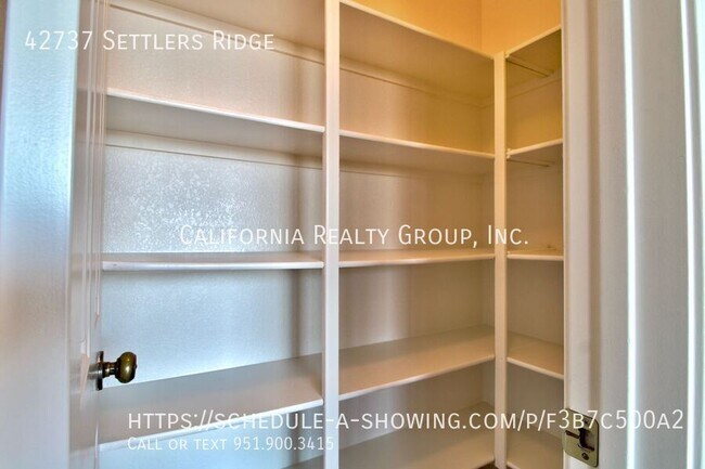 Building Photo - 42737 Settler's Ridge