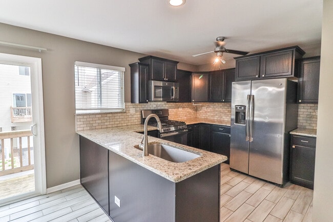 Building Photo - 1125 Alta Vista Dr