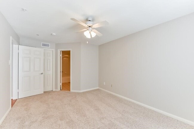 Building Photo - 3231 Allen Pkwy