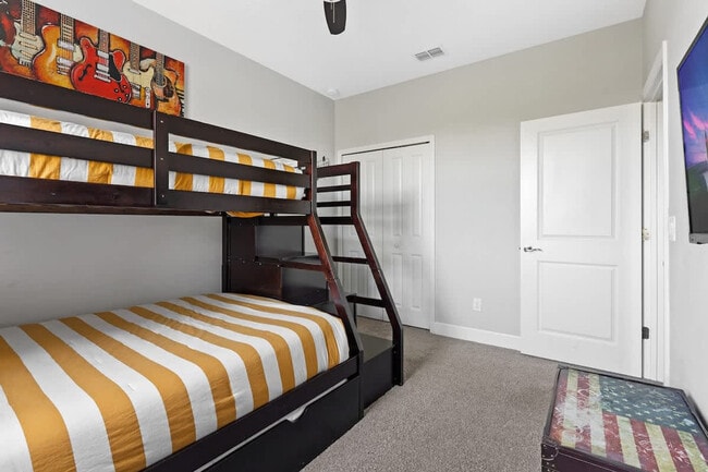 Building Photo - 466 Captiva Dr