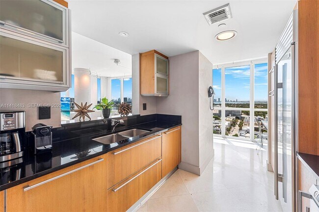 Building Photo - 101 20th St