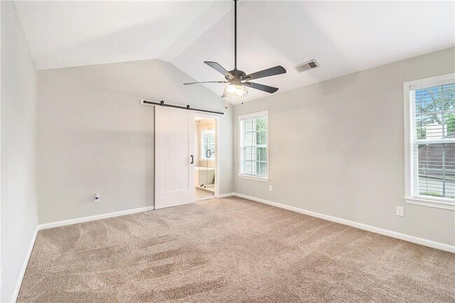 Building Photo - 510 Kingsport Dr