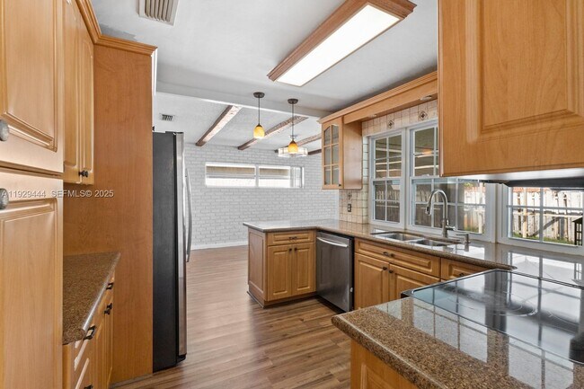 Building Photo - 11431 NW 29th St