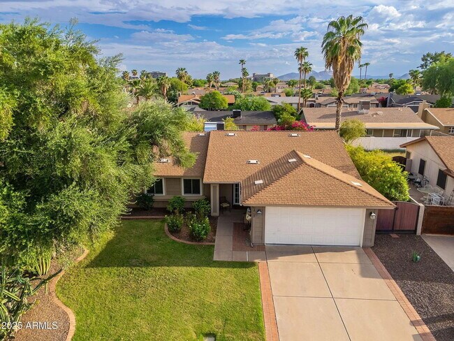 Primary Photo - 4BR Home in 85254!