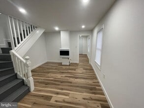 Building Photo - 628 High St