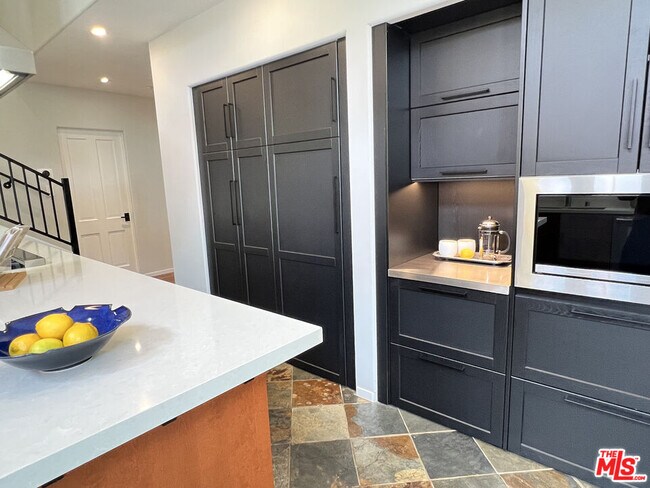 Building Photo - 390 N Baldwin Ave