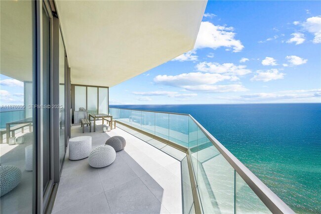 Building Photo - 18975 Collins Ave