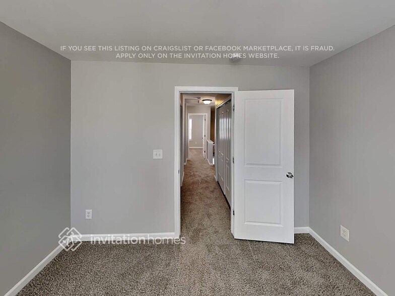 Building Photo - 9215 Ducati Ln