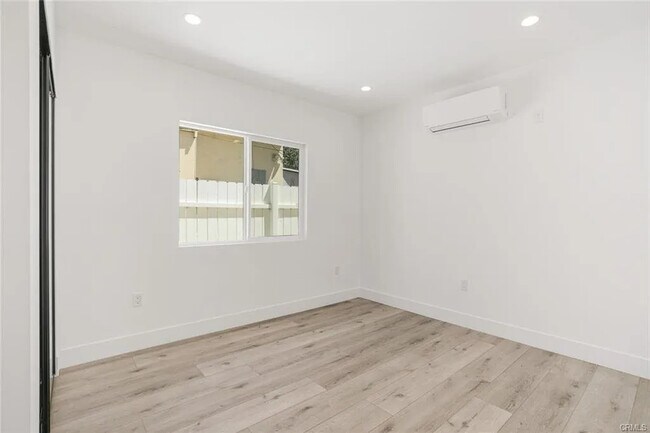 Building Photo - 4552 Murietta Ave