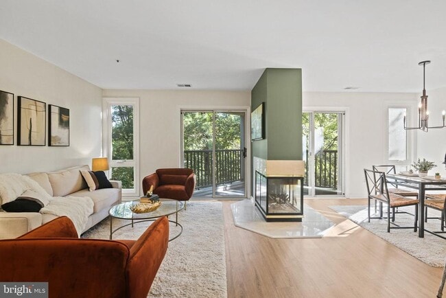 Building Photo - 5006 Dorsey Hall Dr