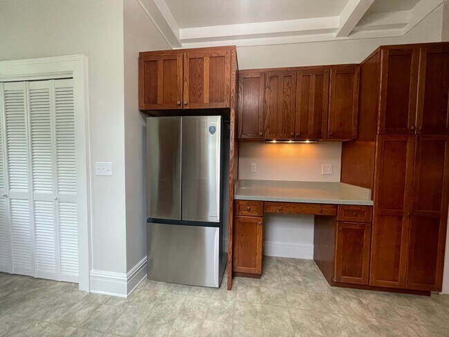 Building Photo - 2 Story Home- Ready For You!