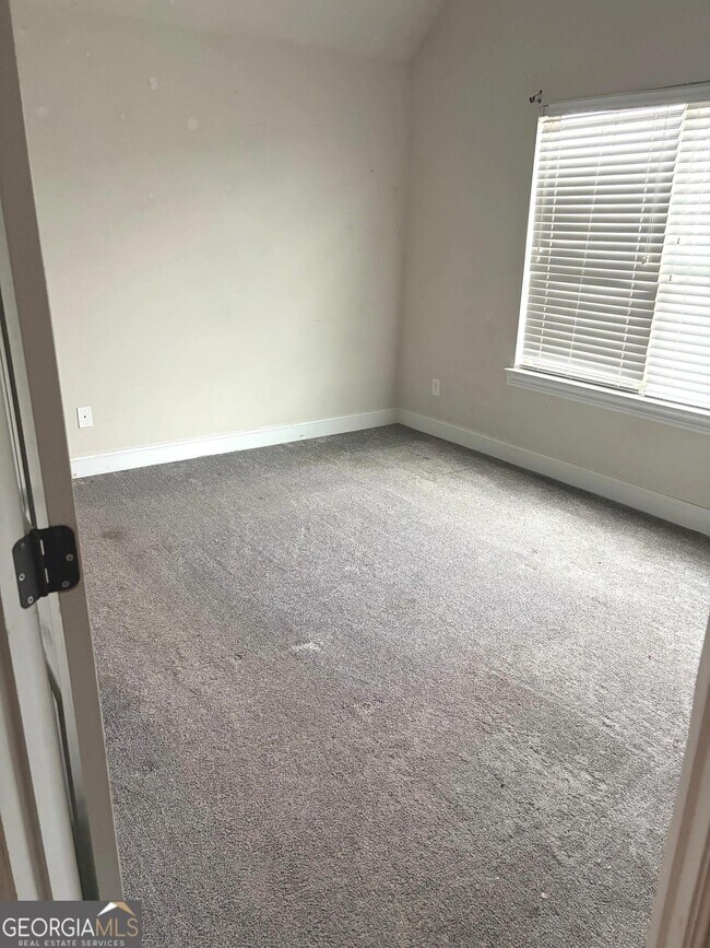 Building Photo - 9159 Dover St