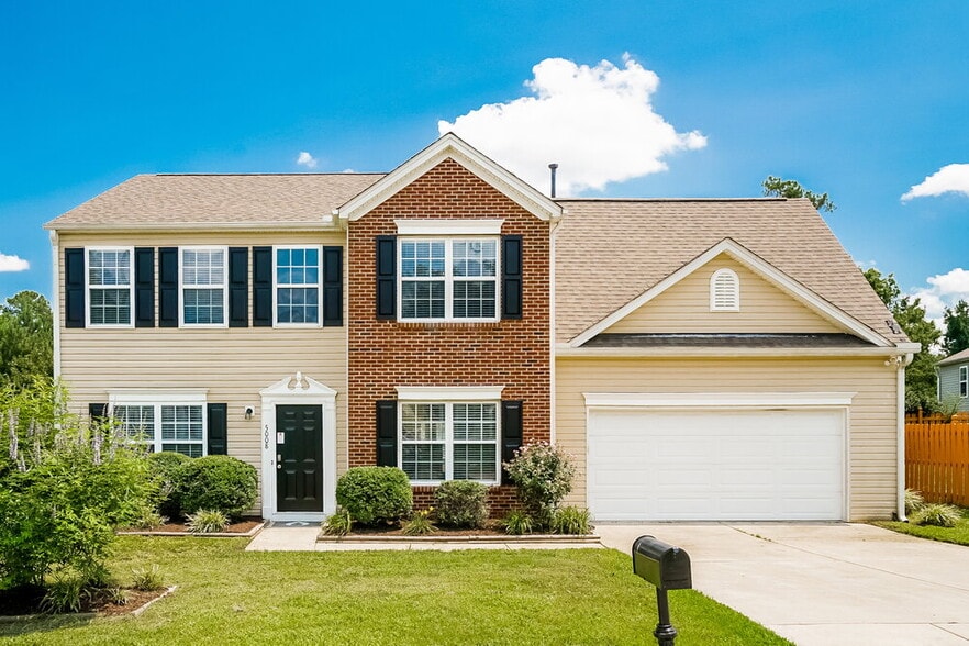 Primary Photo - 5008 Marathon Ln