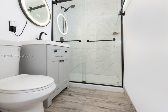 Building Photo - 5640 Hayes St