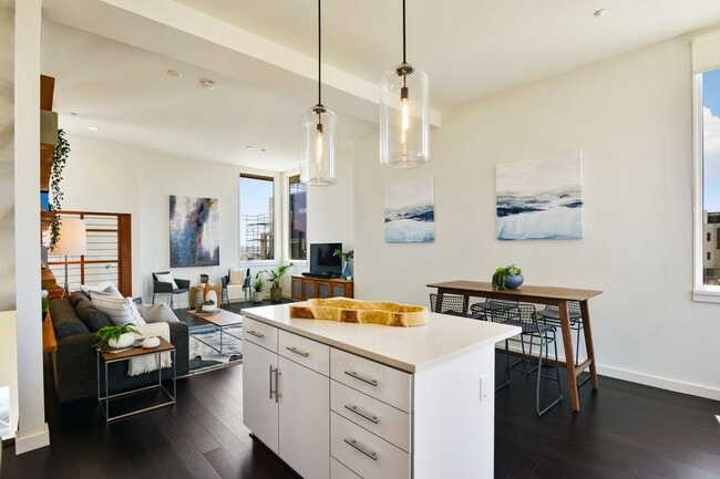 Building Photo - SF Shipyard - 3 BR, 2.5 BA Townhouse 1,437 Sq. Ft. - 3D Virtual Tour, 2-Car Garage