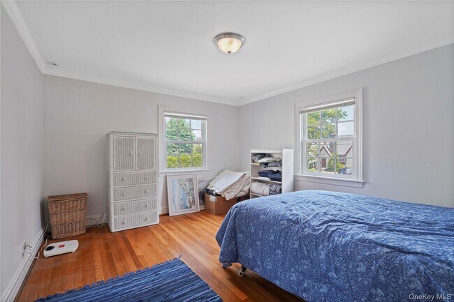 Building Photo - 30 Summit St