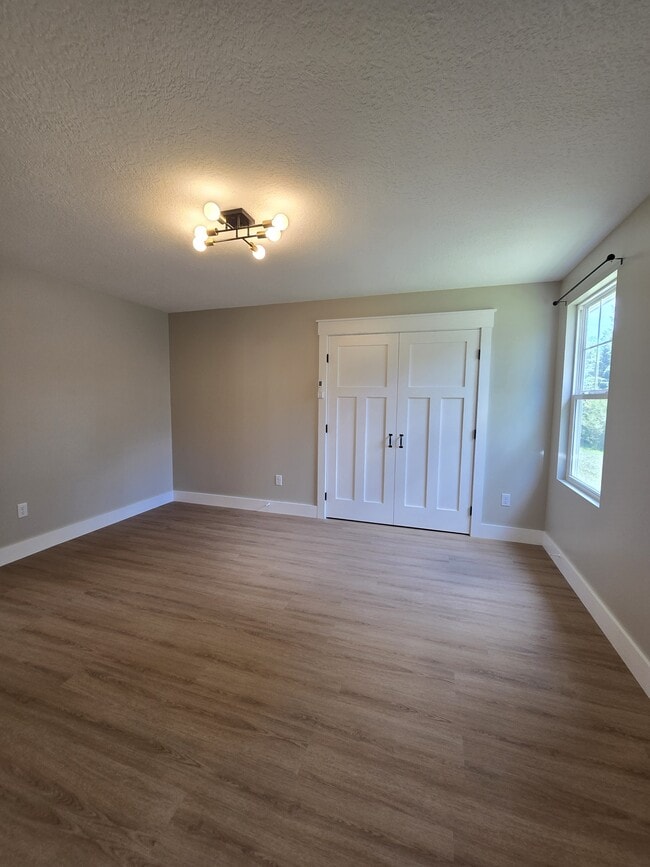 Building Photo - 6446 Navarre Rd SW