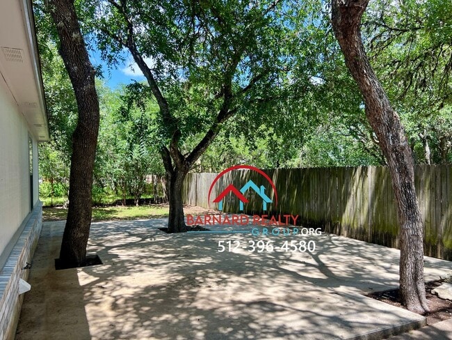 Building Photo - Newly Remodeled 3 Bedroom, 1.5 Bath