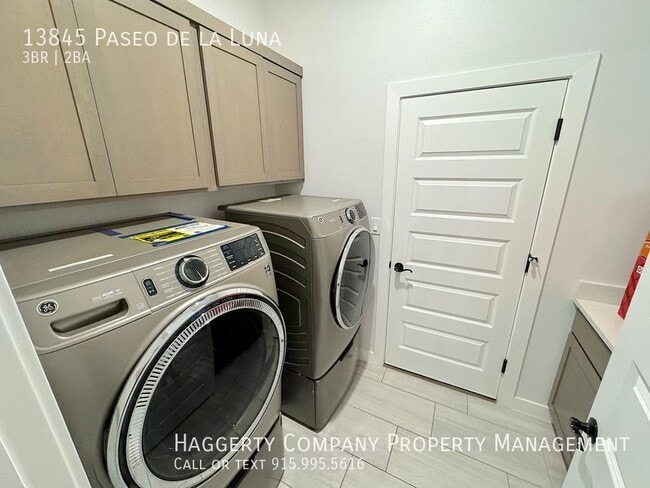 Building Photo - 13845 Paseo de Ln