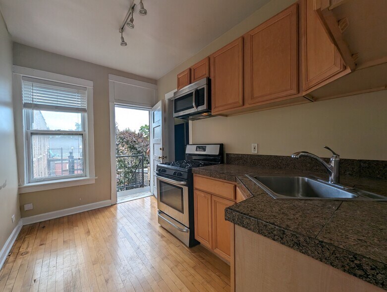 Building Photo - 2659 N Saint Louis Ave