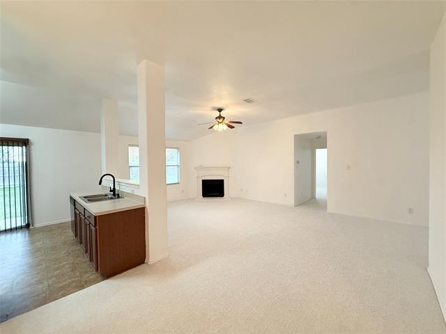 Building Photo - 918 Fleming St