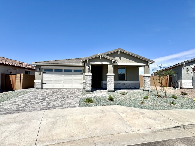 Primary Photo - 21656 N Belt Dr