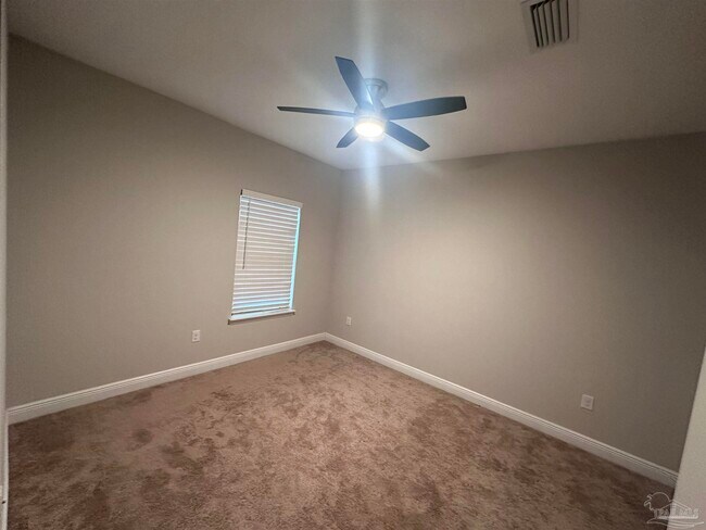 Building Photo - 4745 Dupont Cir