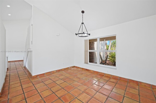 Building Photo - 14531 Hampton Pl