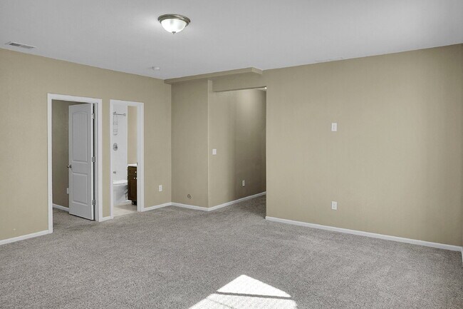 Building Photo - $2,700 - 4 Bed, 3.5 Bath Home in CO Spring...