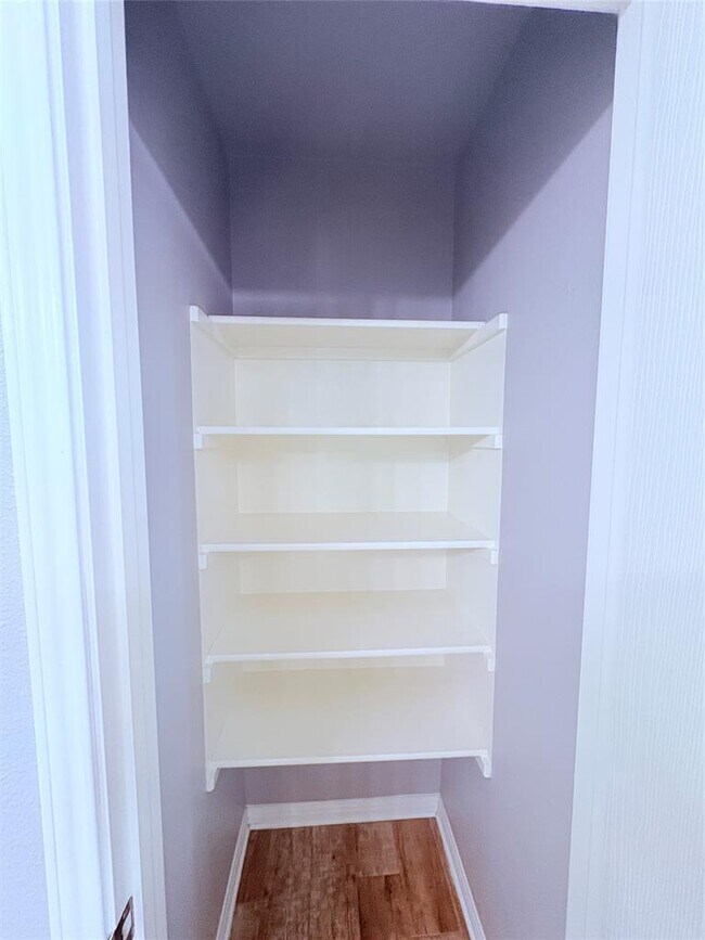 Building Photo - 570 Atlantis