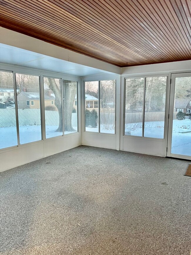 Building Photo - 102 Elmsford Rd