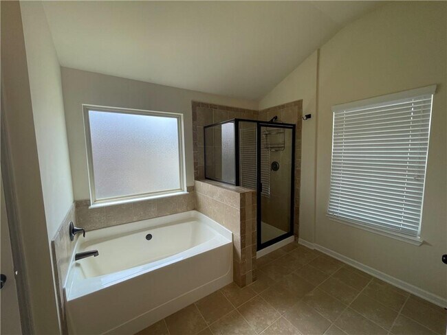 Building Photo - 5505 Bucknell Trace