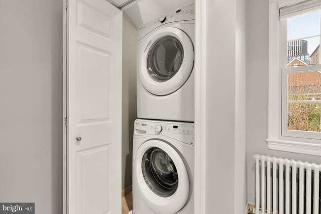 Building Photo - 4809 Wellington Dr