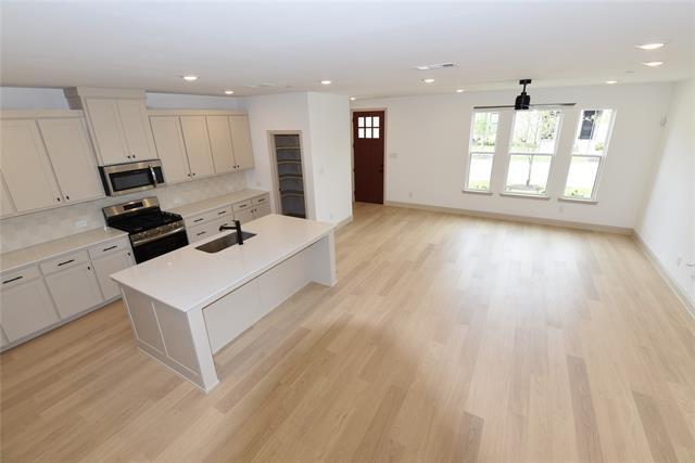 Building Photo - 2817 Chisos Red Rd