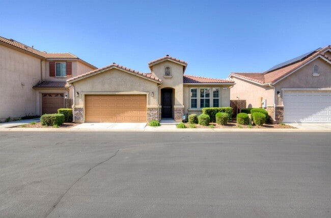 Primary Photo - 3260 Alps Ln