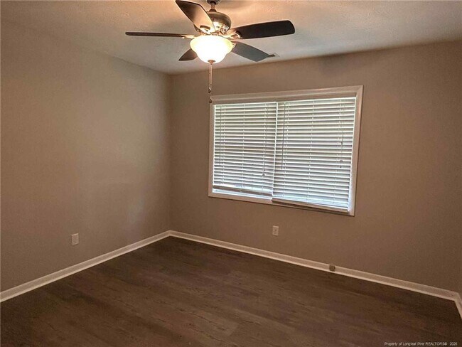 Building Photo - 6413 Worthington Dr