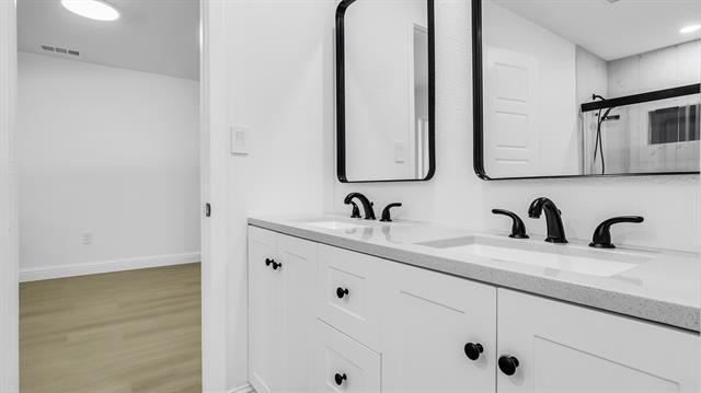 Building Photo - 1202 Quail Hollow Dr