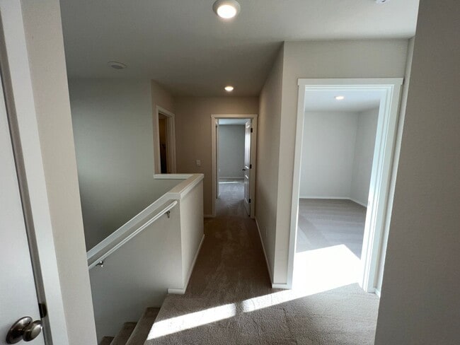 Building Photo - LIKE NEW Spacious 2 Story Home on Corner L...
