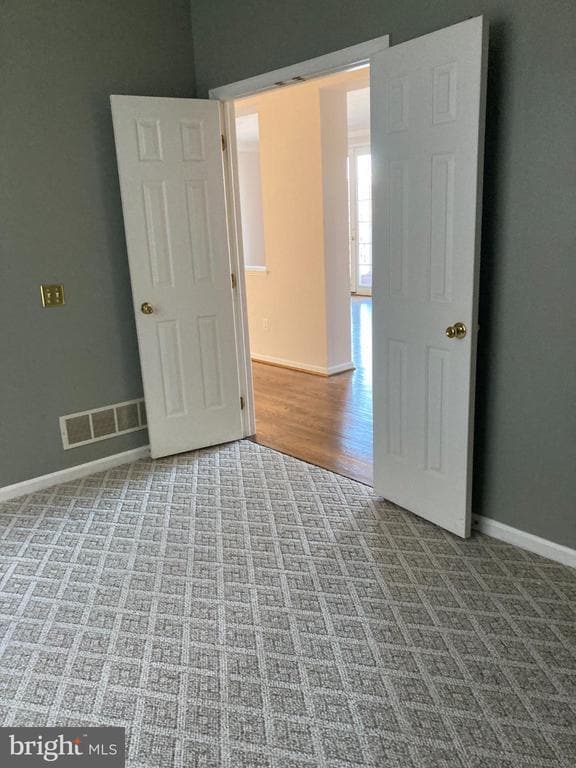 Building Photo - 1458 Broad Run Rd