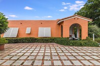 Building Photo - 616 Claremore Dr