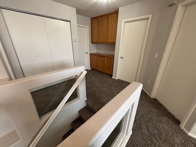 Building Photo - 10256 Grecian Laurel Ct