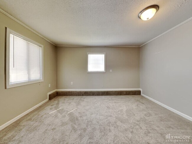 Building Photo - 2632 John Petree Rd