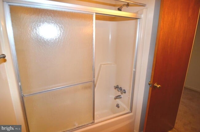 Building Photo - 22093 Spring Valley Dr