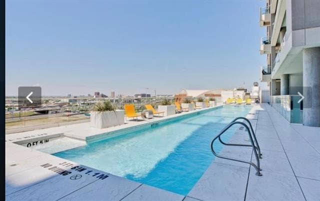 Building Photo - 2408 Victory Park Ln