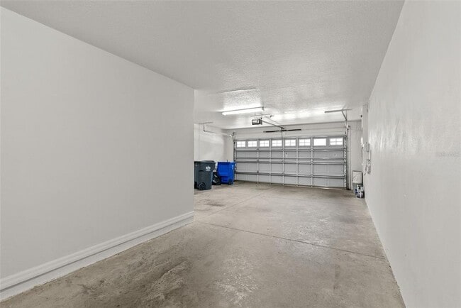 Building Photo - 6610 Portland Oak Ct