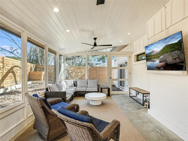 Building Photo - 5209 Fort Mason Dr