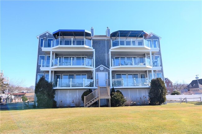 Building Photo - 3 Kirwins Ln