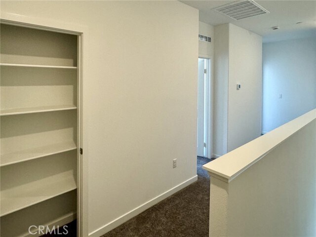 Building Photo - 2754 Bottas Privado